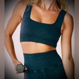 MWOT… FREE PEOPLE MOVEMENT Good Karma Square Neck Sports Bra